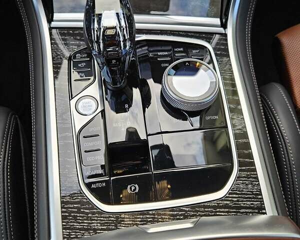 Зеленый БМВ 8 Series Gran Coupe, объемом двигателя 2.99 л и пробегом 8 тыс. км за 147844 $, фото 4 на Automoto.ua