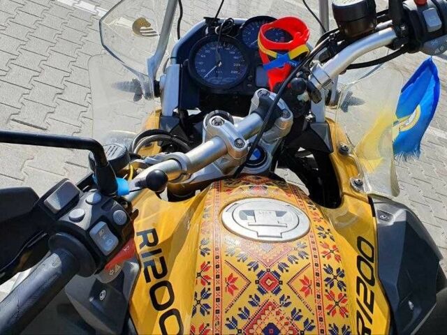 БМВ Другая, объемом двигателя 1.2 л и пробегом 0 тыс. км за 10000 $, фото 1 на Automoto.ua