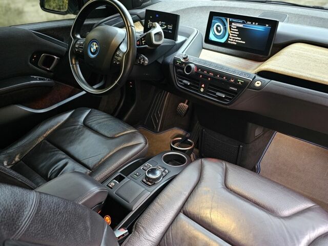 БМВ И3 2014 в Днепре (Днепропетровске) на Automoto.ua Белый БМВ И3, объемом двигателя 0 л и пробегом 145 тыс. км за 9200 $, фото 11 на Automoto.ua