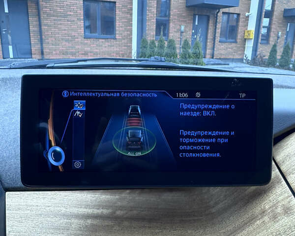 Белый БМВ И3, объемом двигателя 0 л и пробегом 128 тыс. км за 8500 $, фото 21 на Automoto.ua