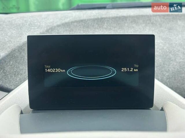 Белый БМВ И3, объемом двигателя 0 л и пробегом 140 тыс. км за 8999 $, фото 26 на Automoto.ua