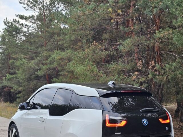 БМВ И3 2014 в Днепре (Днепропетровске) на Automoto.ua Белый БМВ И3, объемом двигателя 0 л и пробегом 145 тыс. км за 9200 $, фото 5 на Automoto.ua