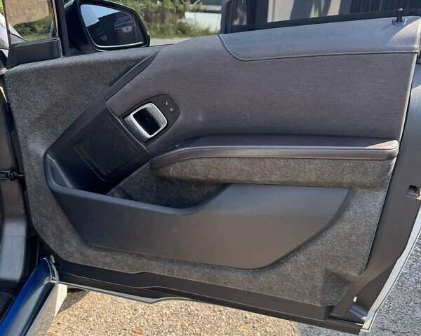 Белый БМВ И3, объемом двигателя 0.65 л и пробегом 130 тыс. км за 12700 $, фото 16 на Automoto.ua