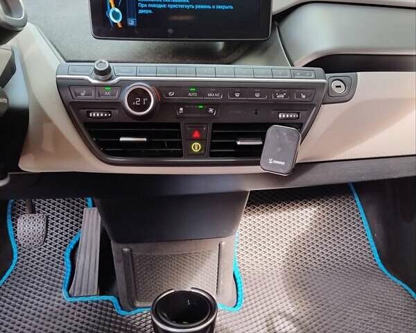 Білий БМВ І3, об'ємом двигуна 0 л та пробігом 102 тис. км за 8000 $, фото 9 на Automoto.ua