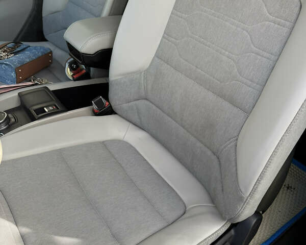 Белый БМВ И3, объемом двигателя 0 л и пробегом 130 тыс. км за 10500 $, фото 6 на Automoto.ua