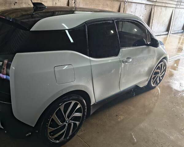 Белый БМВ И3, объемом двигателя 0 л и пробегом 82 тыс. км за 9100 $, фото 1 на Automoto.ua