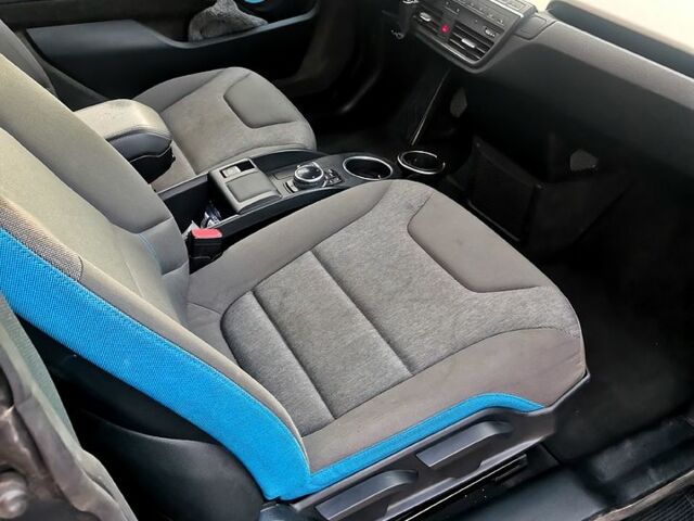 Белый БМВ И3, объемом двигателя 0 л и пробегом 120 тыс. км за 8400 $, фото 5 на Automoto.ua