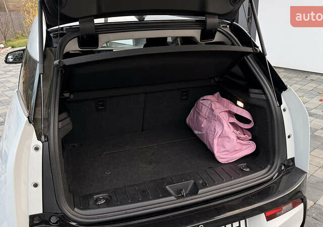 Белый БМВ И3, объемом двигателя 0.65 л и пробегом 149 тыс. км за 13500 $, фото 7 на Automoto.ua