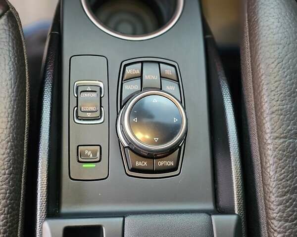 БМВ И3 2014 в Днепре (Днепропетровске) на Automoto.ua Белый БМВ И3, объемом двигателя 0 л и пробегом 145 тыс. км за 9200 $, фото 12 на Automoto.ua