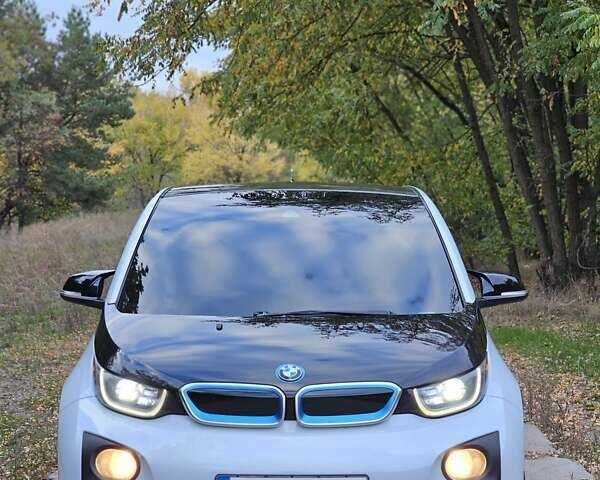 БМВ И3 2014 в Днепре (Днепропетровске) на Automoto.ua Белый БМВ И3, объемом двигателя 0 л и пробегом 145 тыс. км за 9200 $, фото 23 на Automoto.ua