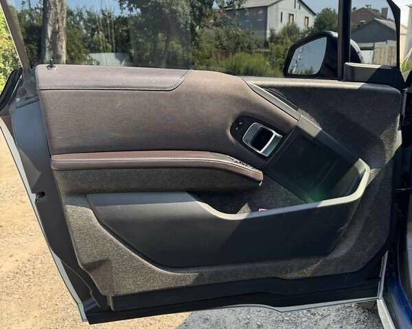 Белый БМВ И3, объемом двигателя 0.65 л и пробегом 130 тыс. км за 12700 $, фото 9 на Automoto.ua