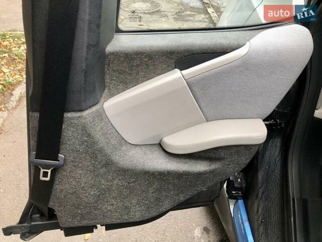 Белый БМВ И3, объемом двигателя 0 л и пробегом 145 тыс. км за 8900 $, фото 14 на Automoto.ua