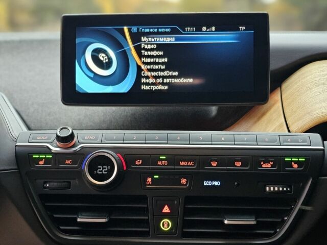 БМВ И3 2014 в Днепре (Днепропетровске) на Automoto.ua Белый БМВ И3, объемом двигателя 0 л и пробегом 145 тыс. км за 9200 $, фото 14 на Automoto.ua