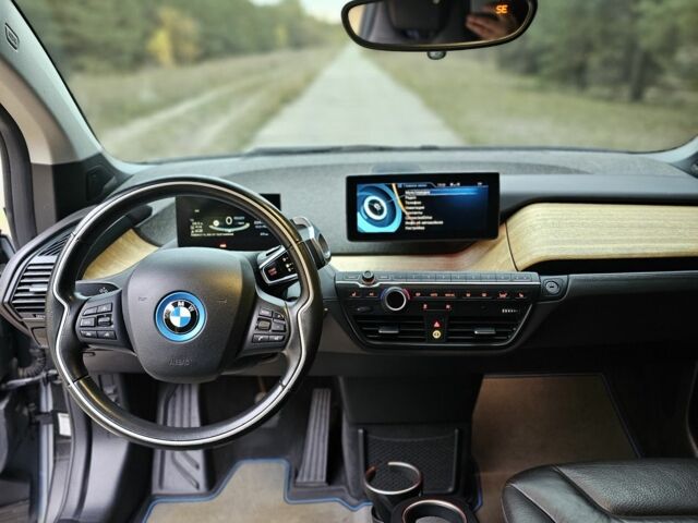 БМВ И3 2014 в Днепре (Днепропетровске) на Automoto.ua Белый БМВ И3, объемом двигателя 0 л и пробегом 145 тыс. км за 9200 $, фото 10 на Automoto.ua