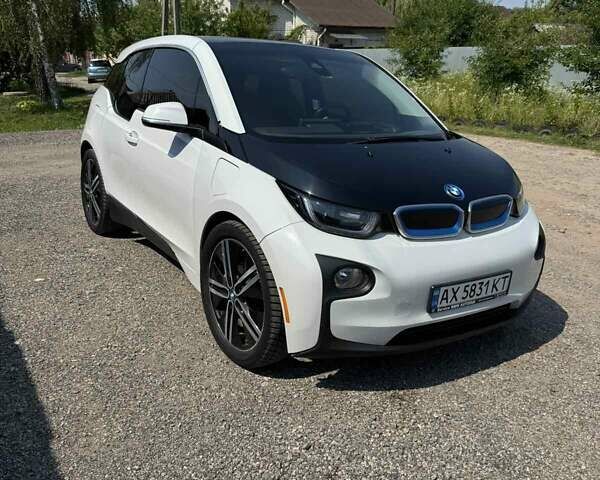Белый БМВ И3, объемом двигателя 0.65 л и пробегом 130 тыс. км за 12700 $, фото 2 на Automoto.ua