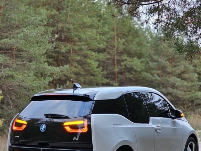 БМВ И3 2014 в Днепре (Днепропетровске) на Automoto.ua Белый БМВ И3, объемом двигателя 0 л и пробегом 145 тыс. км за 9200 $, фото 8 на Automoto.ua