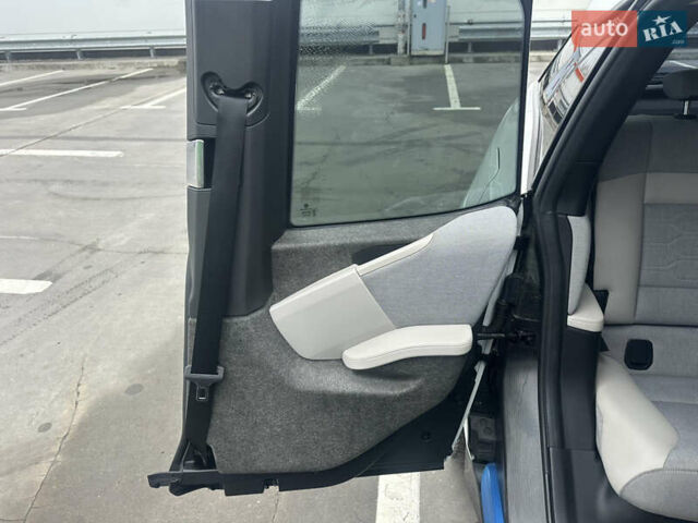 Белый БМВ И3, объемом двигателя 0 л и пробегом 140 тыс. км за 8999 $, фото 21 на Automoto.ua