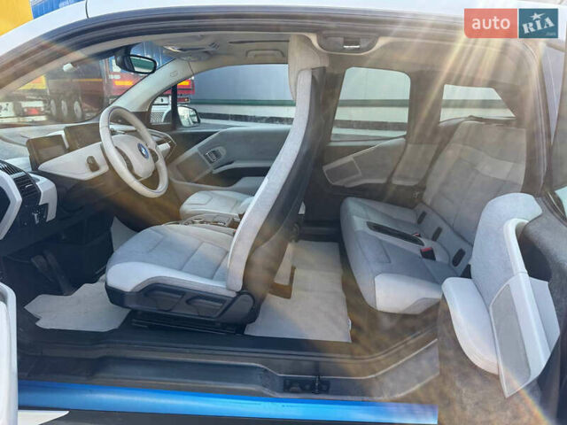 Білий БМВ І3, об'ємом двигуна 0 л та пробігом 83 тис. км за 8000 $, фото 7 на Automoto.ua