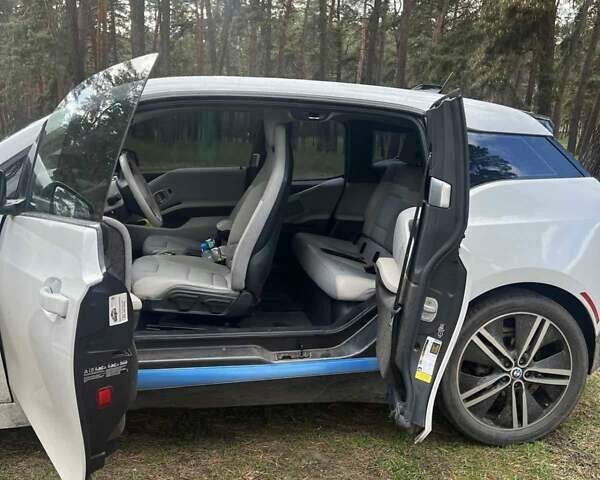 Белый БМВ И3, объемом двигателя 0 л и пробегом 72 тыс. км за 7500 $, фото 4 на Automoto.ua