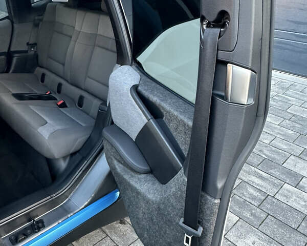 Белый БМВ И3, объемом двигателя 0 л и пробегом 161 тыс. км за 8500 $, фото 15 на Automoto.ua