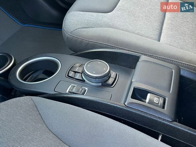 Белый БМВ И3, объемом двигателя 0 л и пробегом 120 тыс. км за 7999 $, фото 31 на Automoto.ua