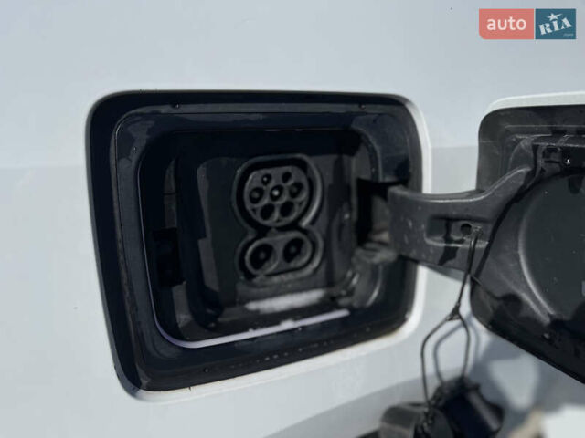 Белый БМВ И3, объемом двигателя 0 л и пробегом 239 тыс. км за 6850 $, фото 13 на Automoto.ua