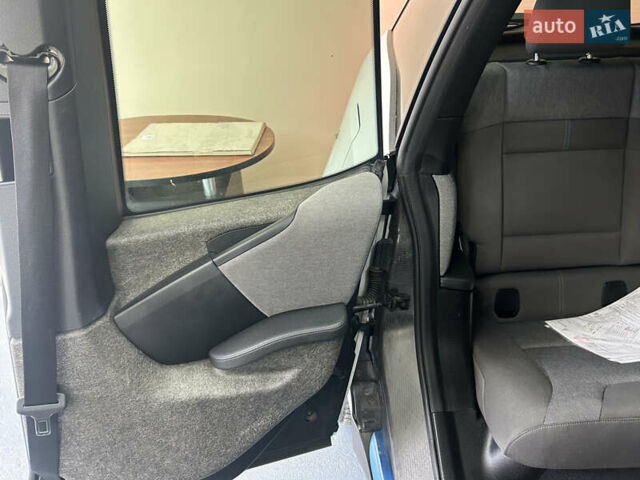 Белый БМВ И3, объемом двигателя 0 л и пробегом 139 тыс. км за 8000 $, фото 13 на Automoto.ua
