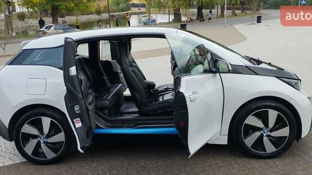 Белый БМВ И3, объемом двигателя 0 л и пробегом 169 тыс. км за 8254 $, фото 15 на Automoto.ua