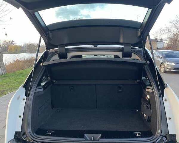 Белый БМВ И3, объемом двигателя 0 л и пробегом 144 тыс. км за 7600 $, фото 7 на Automoto.ua