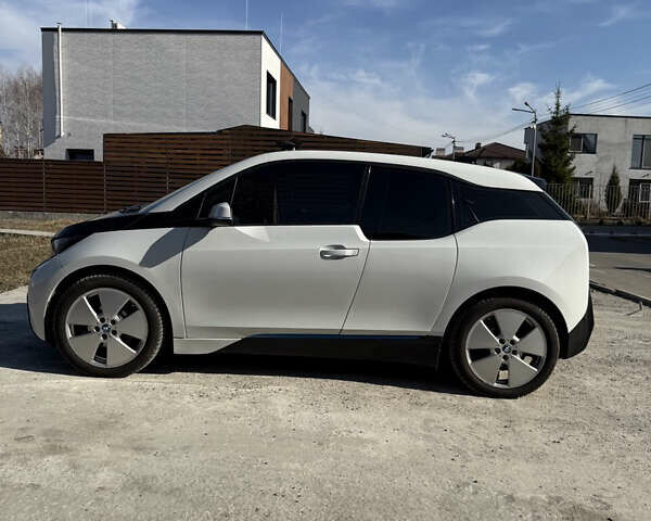 Белый БМВ И3, объемом двигателя 0 л и пробегом 200 тыс. км за 8500 $, фото 3 на Automoto.ua