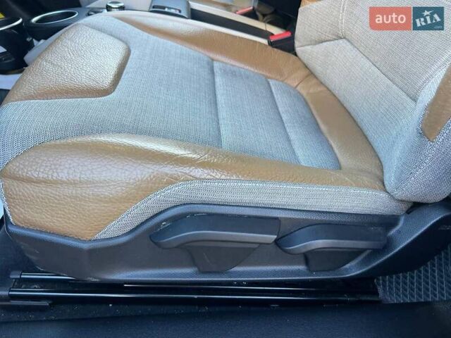 Белый БМВ И3, объемом двигателя 0 л и пробегом 72 тыс. км за 9800 $, фото 23 на Automoto.ua