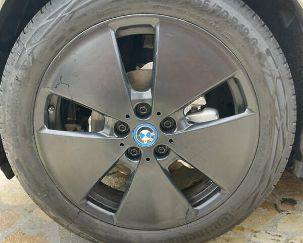 Белый БМВ И3, объемом двигателя 0 л и пробегом 100 тыс. км за 10000 $, фото 5 на Automoto.ua