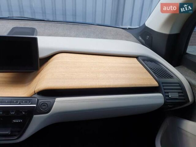 Белый БМВ И3, объемом двигателя 0 л и пробегом 87 тыс. км за 9600 $, фото 27 на Automoto.ua