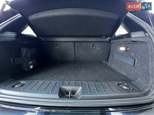 Белый БМВ И3, объемом двигателя 0 л и пробегом 100 тыс. км за 10000 $, фото 11 на Automoto.ua