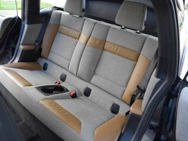 Белый БМВ И3, объемом двигателя 0.7 л и пробегом 53 тыс. км за 2700 $, фото 10 на Automoto.ua