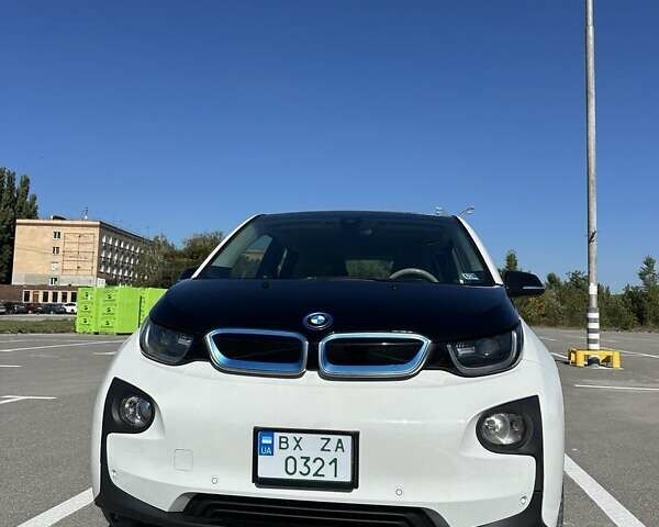 Белый БМВ И3, объемом двигателя 0 л и пробегом 92 тыс. км за 9300 $, фото 2 на Automoto.ua