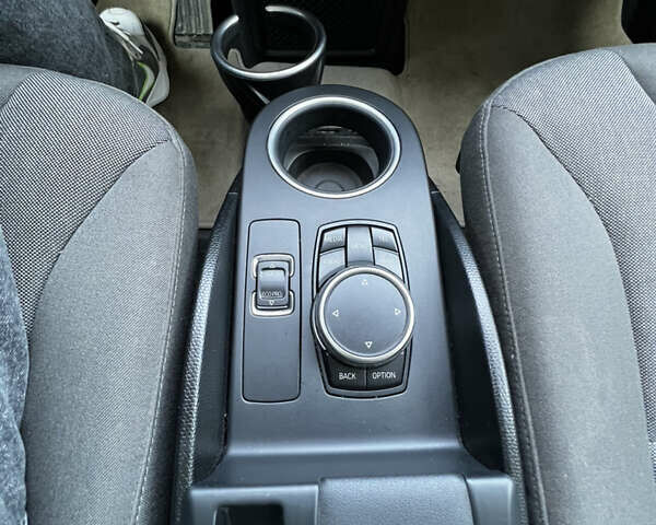 Белый БМВ И3, объемом двигателя 0 л и пробегом 100 тыс. км за 10000 $, фото 15 на Automoto.ua