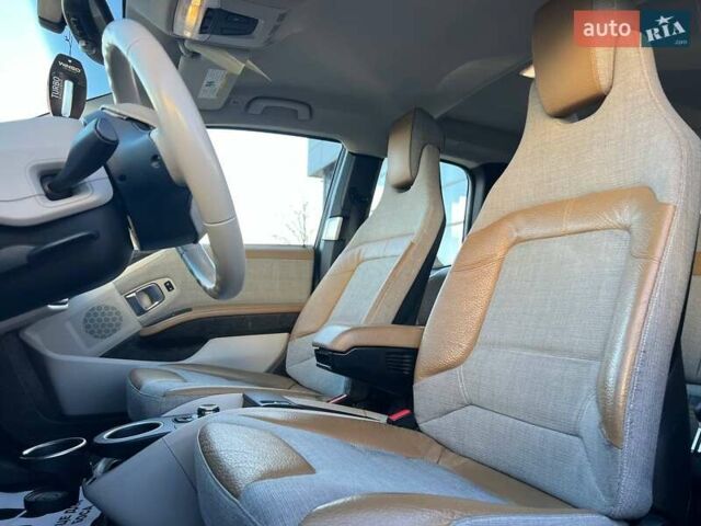 Белый БМВ И3, объемом двигателя 0 л и пробегом 72 тыс. км за 9800 $, фото 21 на Automoto.ua