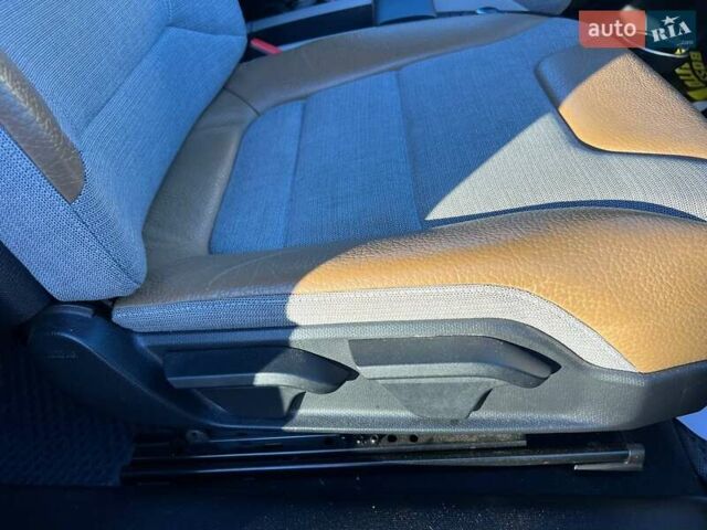Белый БМВ И3, объемом двигателя 0 л и пробегом 72 тыс. км за 9800 $, фото 8 на Automoto.ua