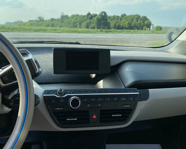 Білий БМВ І3, об'ємом двигуна 0 л та пробігом 131 тис. км за 7800 $, фото 5 на Automoto.ua
