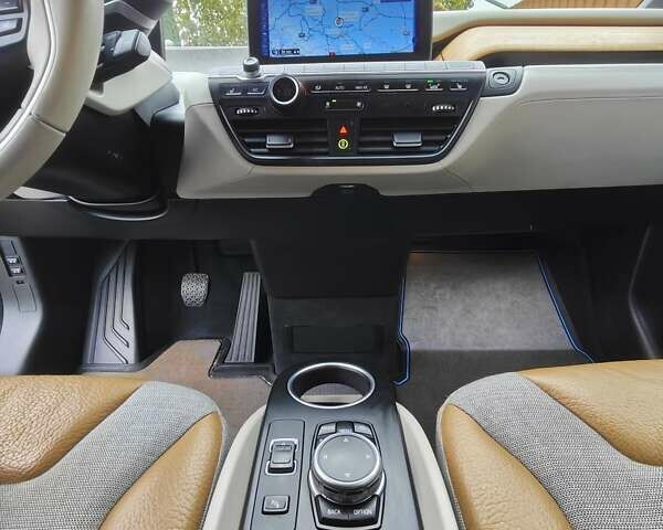 Белый БМВ И3, объемом двигателя 0 л и пробегом 92 тыс. км за 9300 $, фото 9 на Automoto.ua