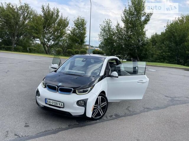 Белый БМВ И3, объемом двигателя 0 л и пробегом 120 тыс. км за 13700 $, фото 2 на Automoto.ua