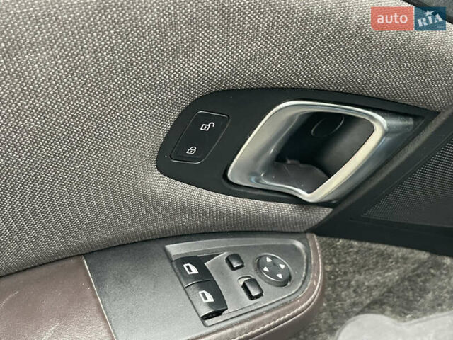 Білий БМВ І3, об'ємом двигуна 0 л та пробігом 169 тис. км за 8254 $, фото 29 на Automoto.ua