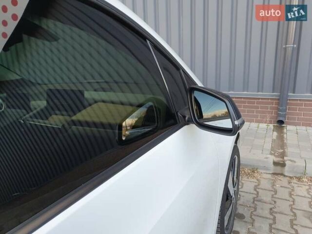 Белый БМВ И3, объемом двигателя 0 л и пробегом 87 тыс. км за 9600 $, фото 11 на Automoto.ua