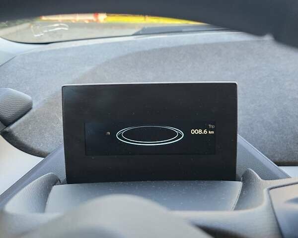 Білий БМВ І3, об'ємом двигуна 0 л та пробігом 99 тис. км за 8900 $, фото 6 на Automoto.ua