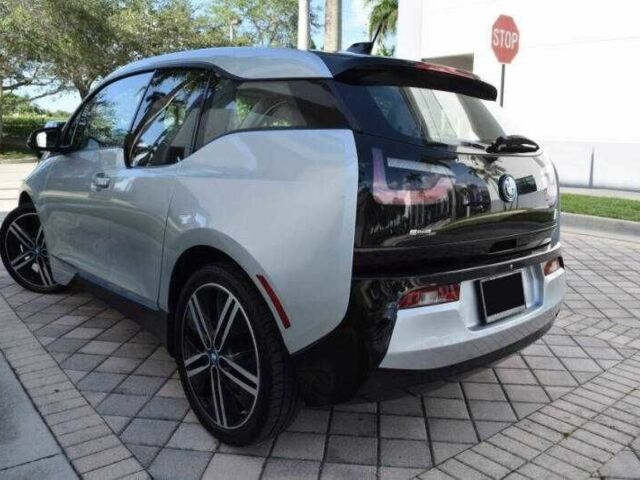 Белый БМВ И3, объемом двигателя 0.7 л и пробегом 53 тыс. км за 2700 $, фото 1 на Automoto.ua