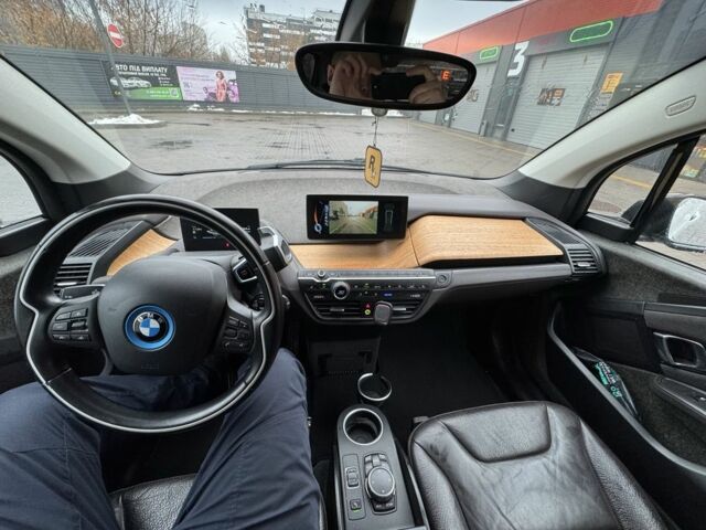 Белый БМВ И3, объемом двигателя 0 л и пробегом 110 тыс. км за 8400 $, фото 13 на Automoto.ua