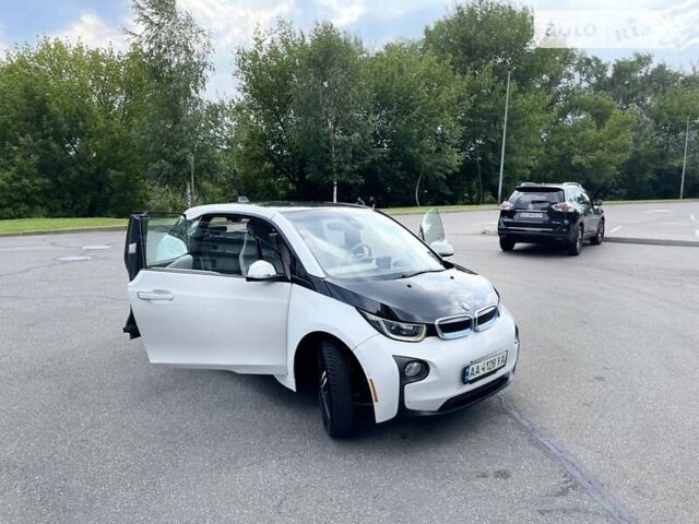 Белый БМВ И3, объемом двигателя 0 л и пробегом 120 тыс. км за 13700 $, фото 3 на Automoto.ua