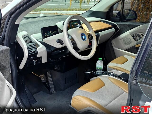 Белый БМВ И3, объемом двигателя 0 л и пробегом 127 тыс. км за 8450 $, фото 9 на Automoto.ua