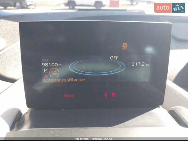 Белый БМВ И3, объемом двигателя 0.7 л и пробегом 157 тыс. км за 9000 $, фото 10 на Automoto.ua